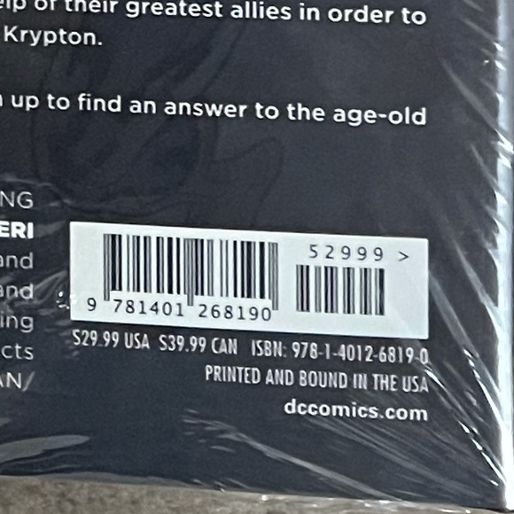 Batman & Superman Universe’s Finest Hardcover New - Picture 3 of 3